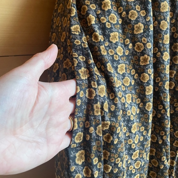 Toad and Co. v-neck 100% cotton dress - Picture 5 of 7